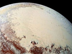 Πλανήτης Πλούτωνας: Νέες αποκαλύψεις από τη ΝASA – Μυστήριο το κόκκινο χρώμα του.